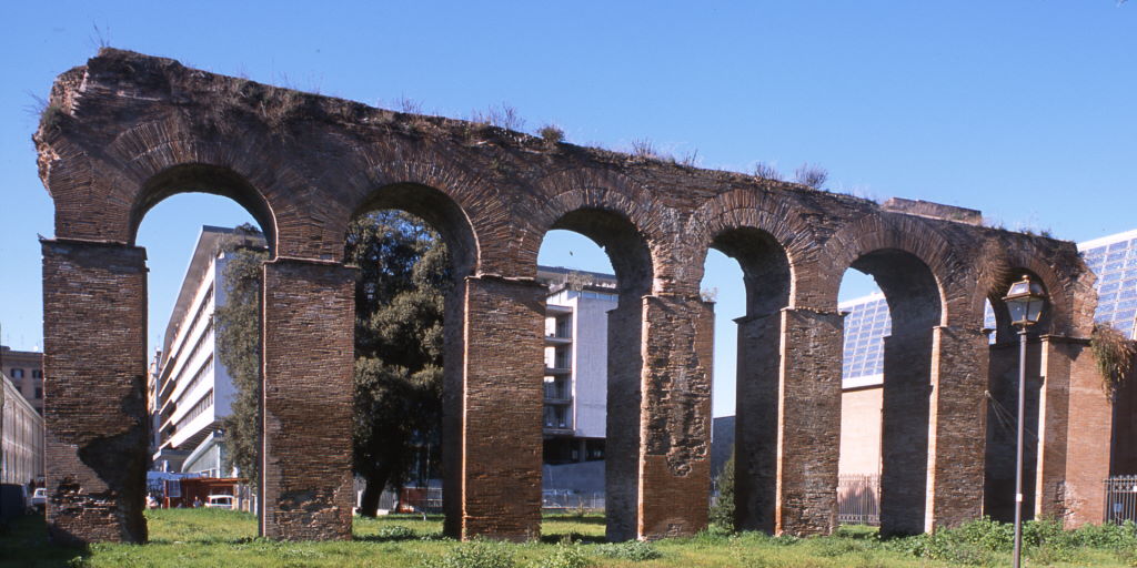 Acquedotto di Via Turati