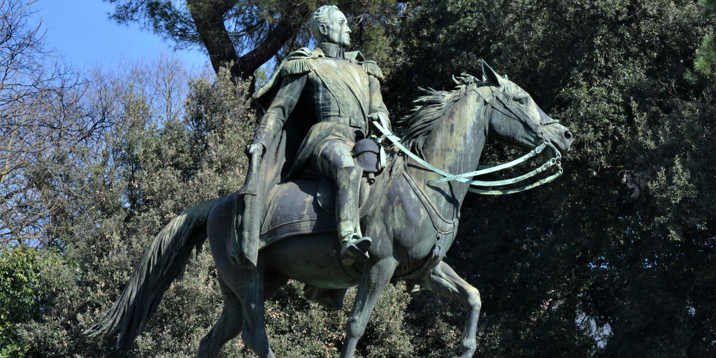 Monumento a Simon Bolivar