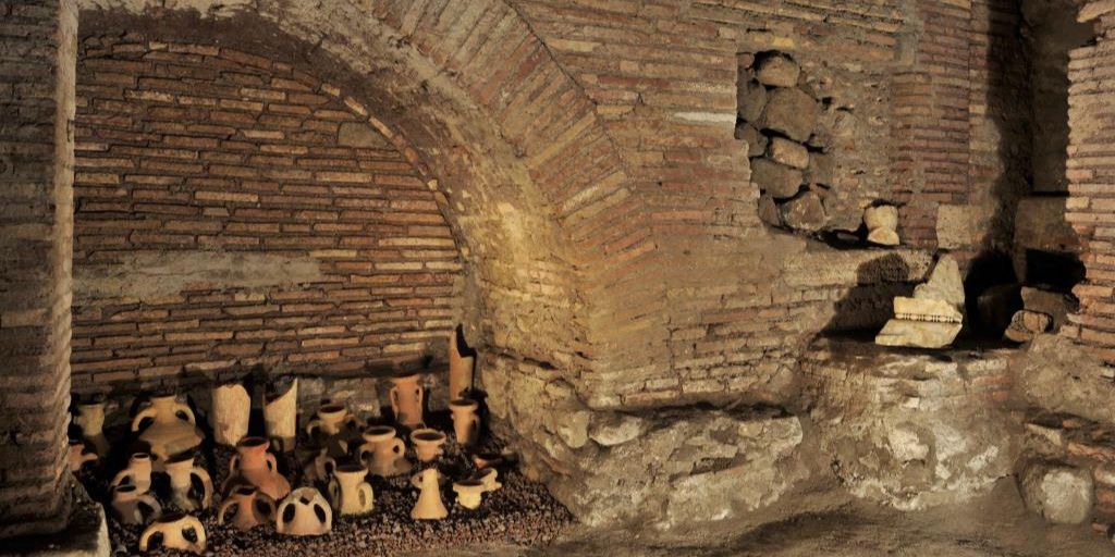 Complesso di San Paolo alla Regola: ambiente-sala della colonna