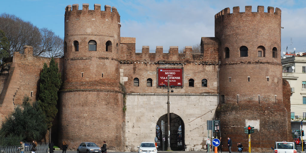 Porta S. Paolo, facciata