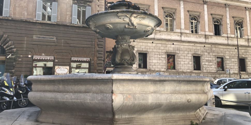 Fontana in Piazza Nicosia