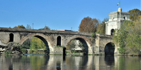 Ponte Milvio, prospetto a monte, 2022. Sovrintendenza Capitolina ai Beni Culturali, Archivio Fotografico Servizio Coordinamento Monumenti Medievali, Moderni e Contemporanei